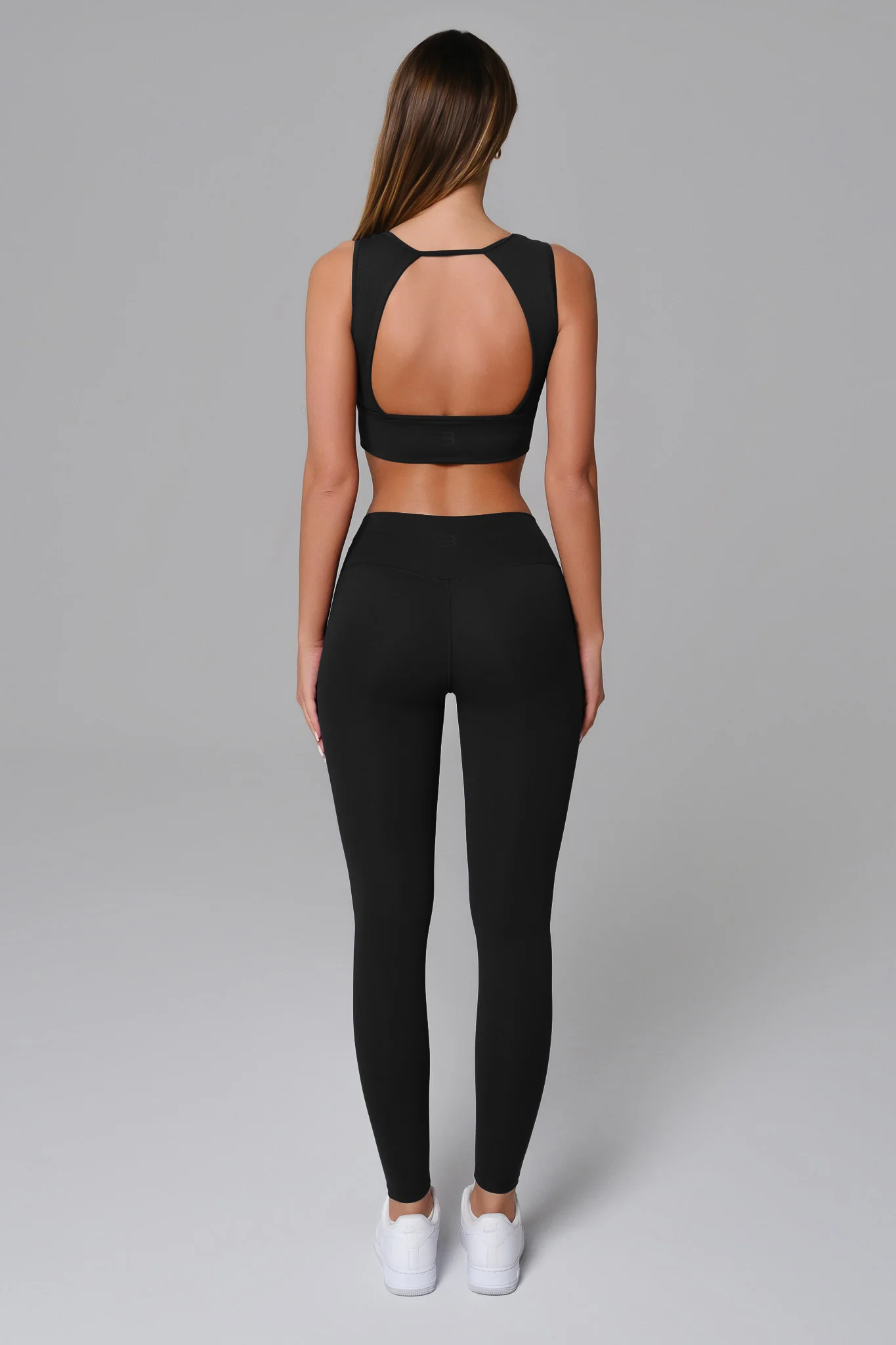 Allison Plunge Sports Bra - Black (FINAL SALE) - Image 4