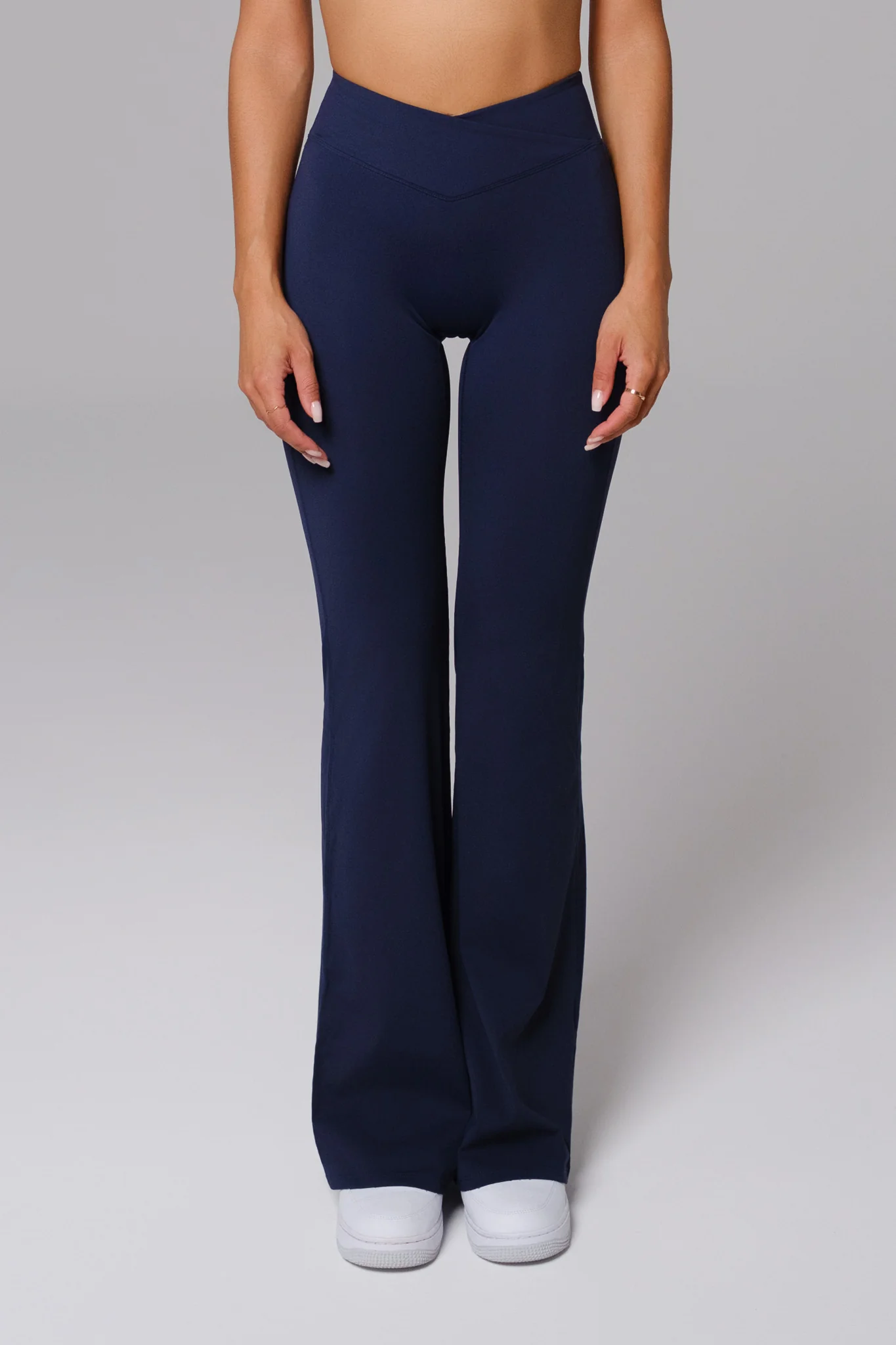 Maeve Flare Leggings - Deep Navy (FINAL SALE) - Image 2
