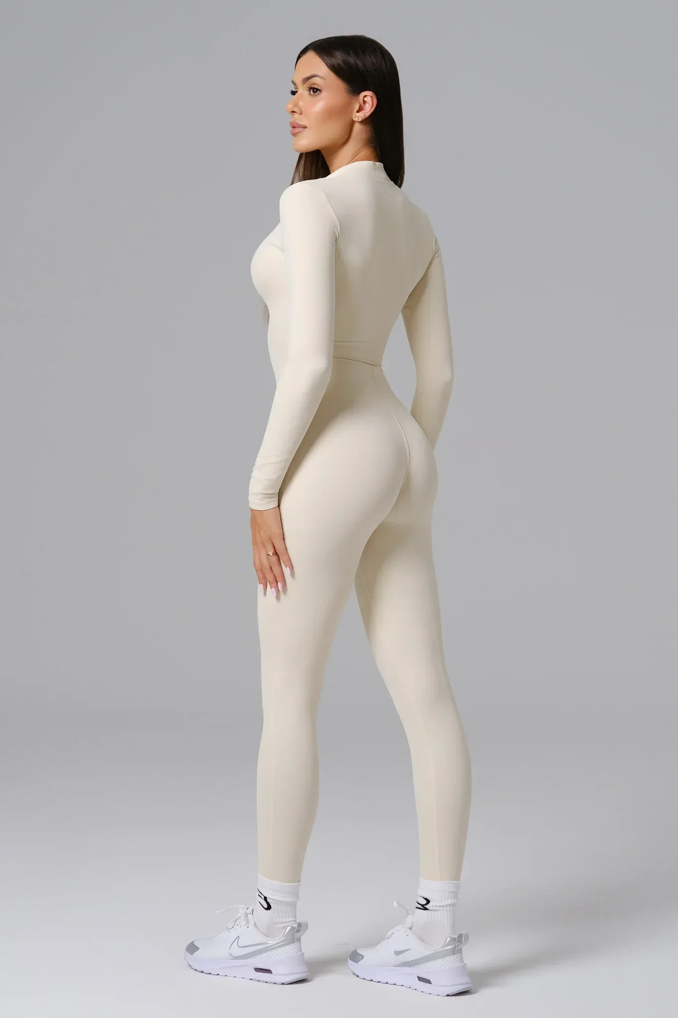 Mia Jumpsuit - Soft Cream - Image 4