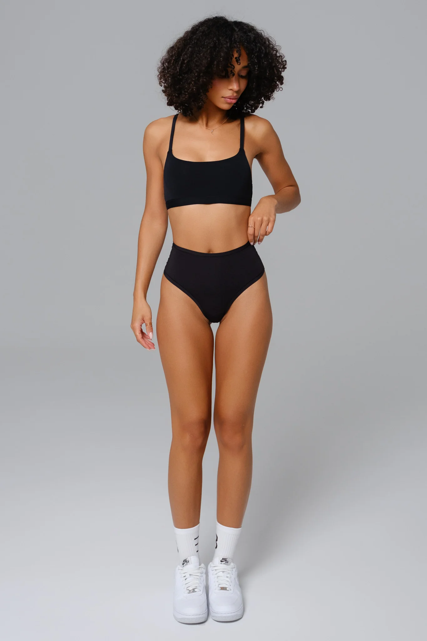 Smooth Scoop Bralette - Black - Image 3