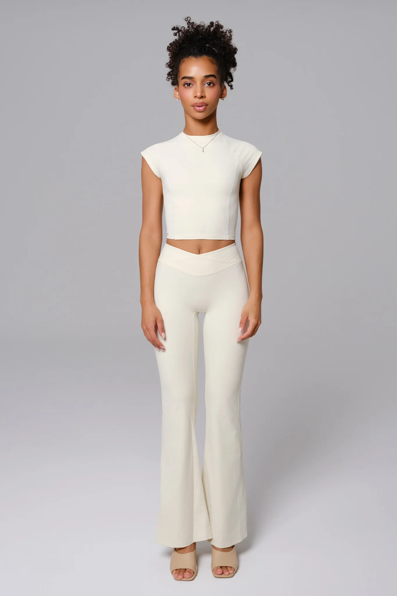 Zoe Flare Leggings - Soft Cream (FINAL SALE) - Image 6